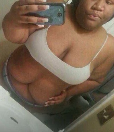Belly Button Lost in a Belly Butt - Selfie Fail