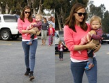 Jennifer Garner gets Handy
