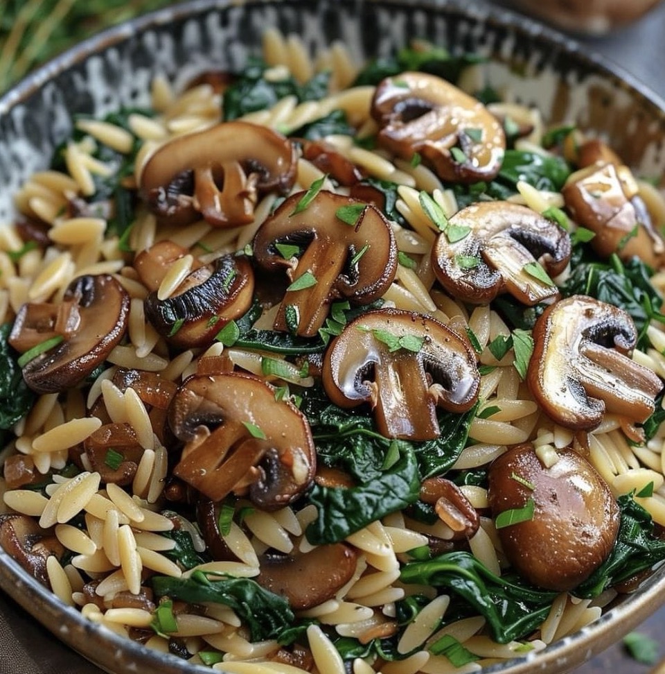 Spinach Mushroom Orzo Pasta - Faxo