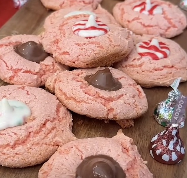 So Easy Cool Whip Cookies - Faxo