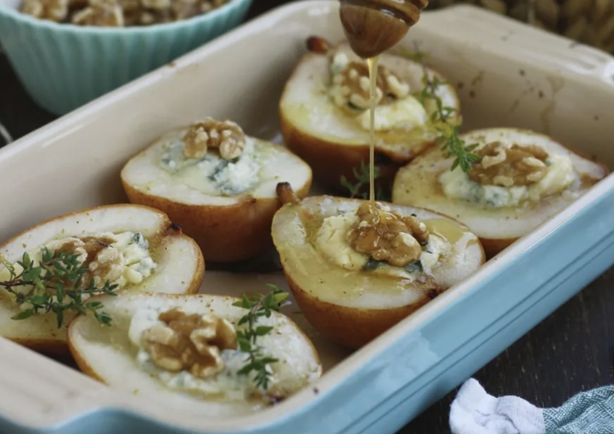 Honey Roasted Anjou Pears with Gorgonzola Cheese - Faxo