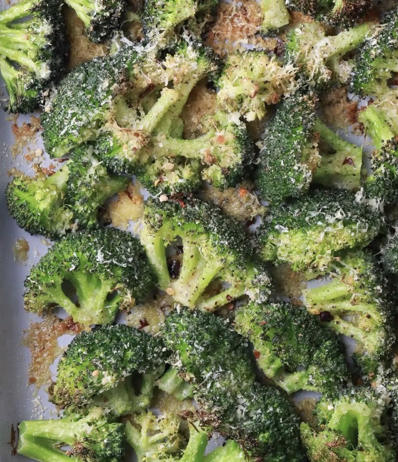 Garlic Parmesan Roasted Broccoli - Faxo