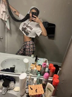im mad like every time i gain a lil weight i lose it 😂
