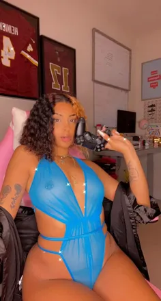 am here for funs just massage me in this private number, is my zangi number1030219704, and you like hook up dmm I will deliver your service self