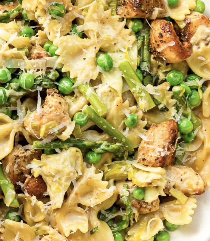 One Pot Chicken Pasta Primavera - Faxo
