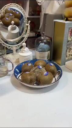 Which Kiwi Is Not Like The Others?